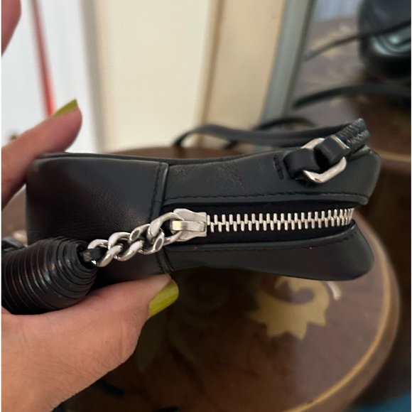 Beautiful Saint Laurent leather studded crossbody bag! - Picture 5 of 7